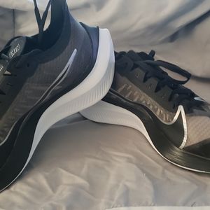 Nike shoes women size 8